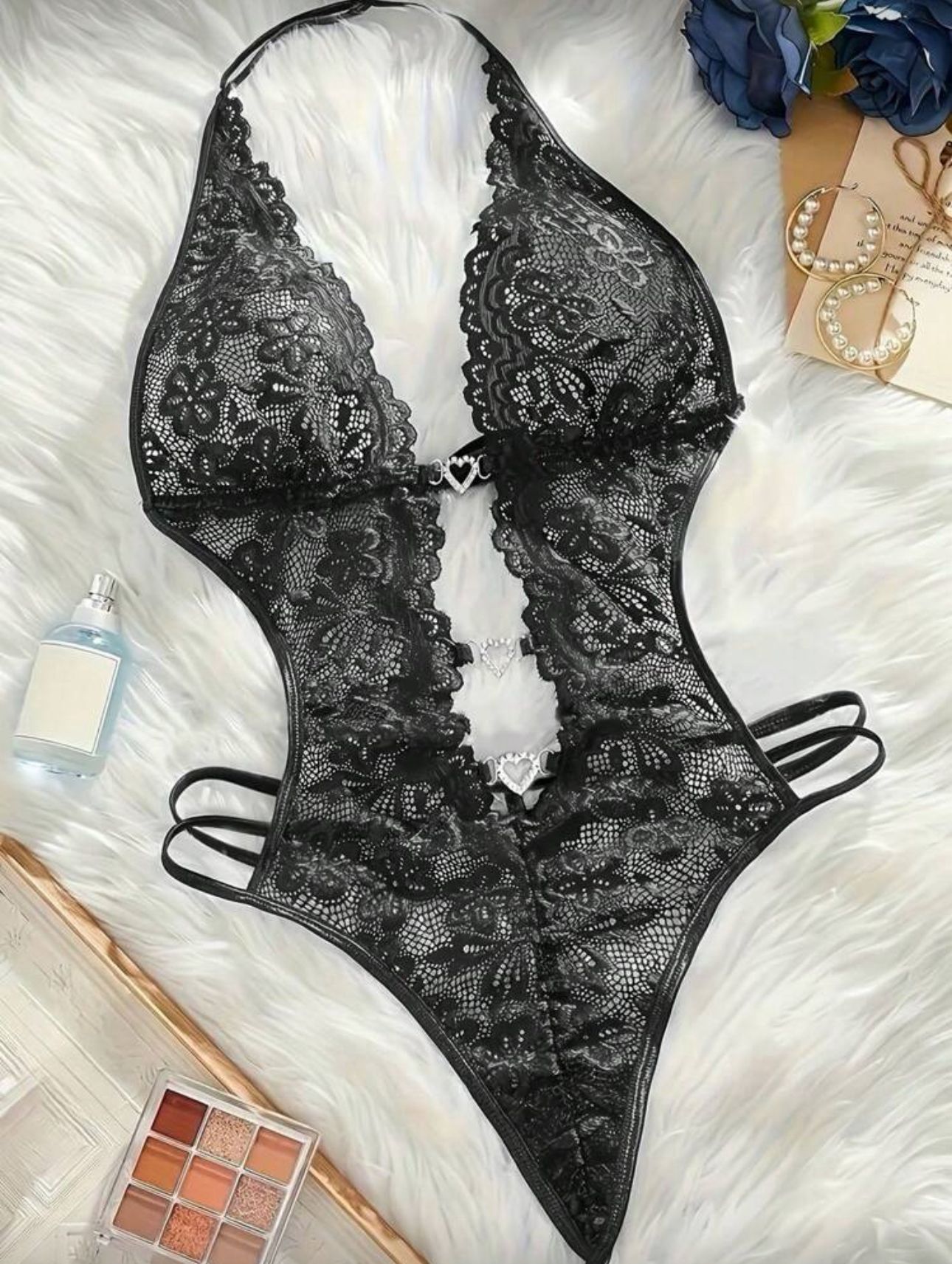 Body Dentelle Florale Noir – Chaînes Strass & Décolleté Plongeant – Image 3